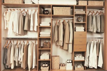 Как выбрать шкаф для одежды в Артемовском